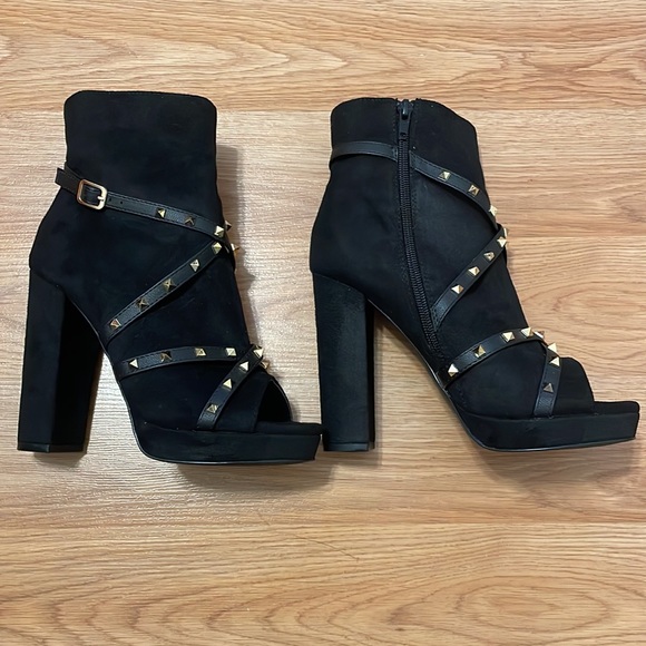 Lilian Black Studded Boots (TheseThreeBoutique) - Picture 3 of 11